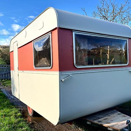 Camping Les Ronds Duval Face Aux Iles Anglo-Normandes Les Moitiers-d'Allonne Екстериор снимка