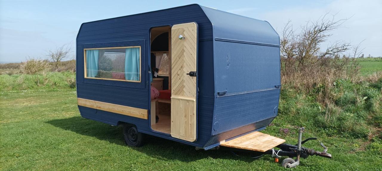 Camping Les Ronds Duval Face Aux Iles Anglo-Normandes Les Moitiers-d'Allonne Екстериор снимка