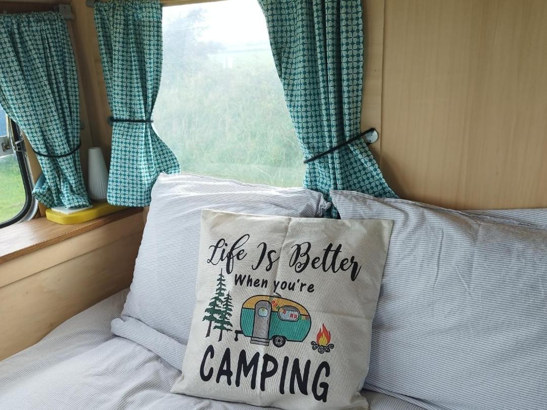 Camping Les Ronds Duval Face Aux Iles Anglo-Normandes Les Moitiers-d'Allonne Стая снимка