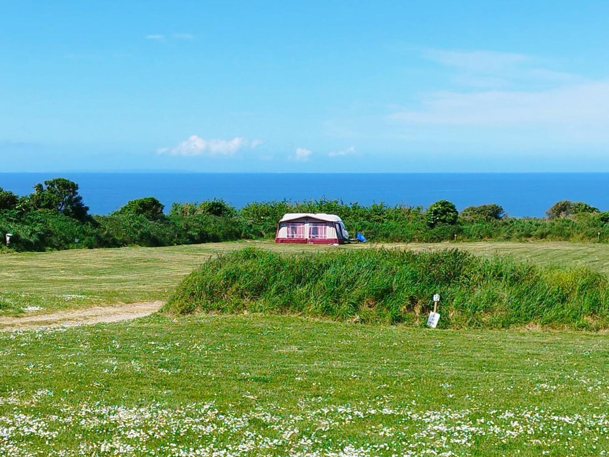Camping Les Ronds Duval Face Aux Iles Anglo-Normandes Les Moitiers-d'Allonne Екстериор снимка