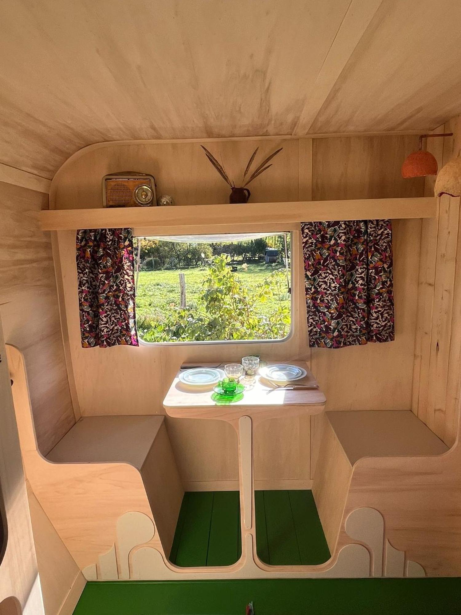 Camping Les Ronds Duval Face Aux Iles Anglo-Normandes Les Moitiers-d'Allonne Екстериор снимка